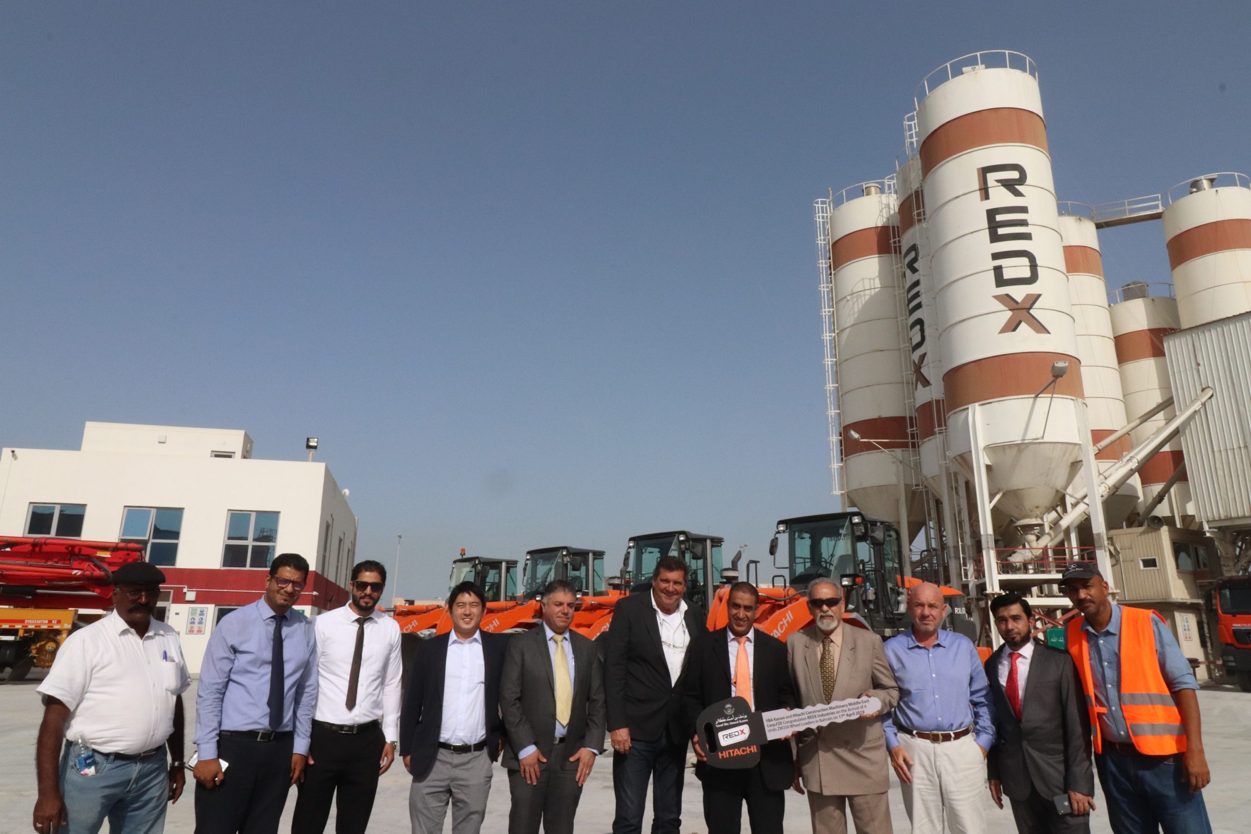 Kanoo Machinery Delivers State Of The Art Hitachi Wheel Loaders To Redx Industries